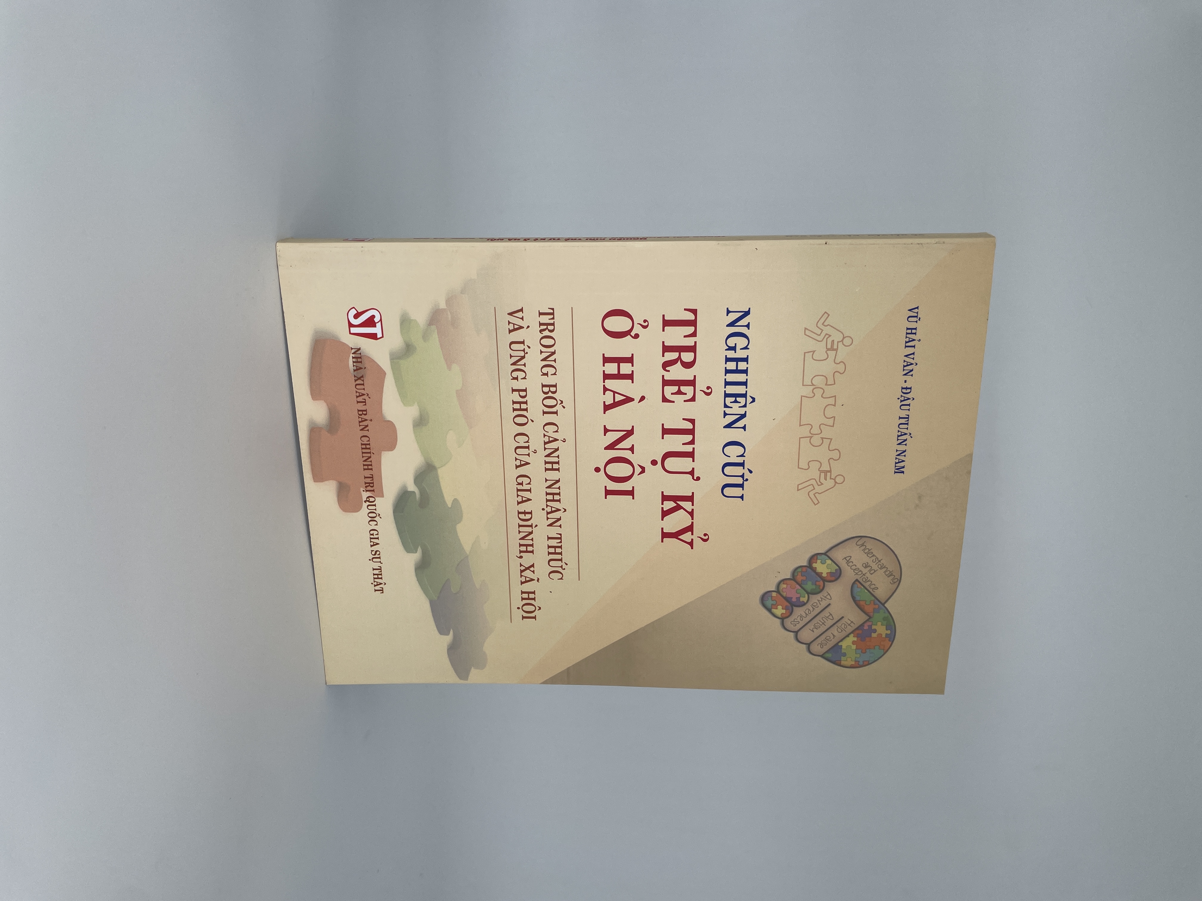Nghiên cứu trẻ tự kỷ ở Hà Nội trong bối cảnh nhận thức và ứng phó của gia đình, xã hội