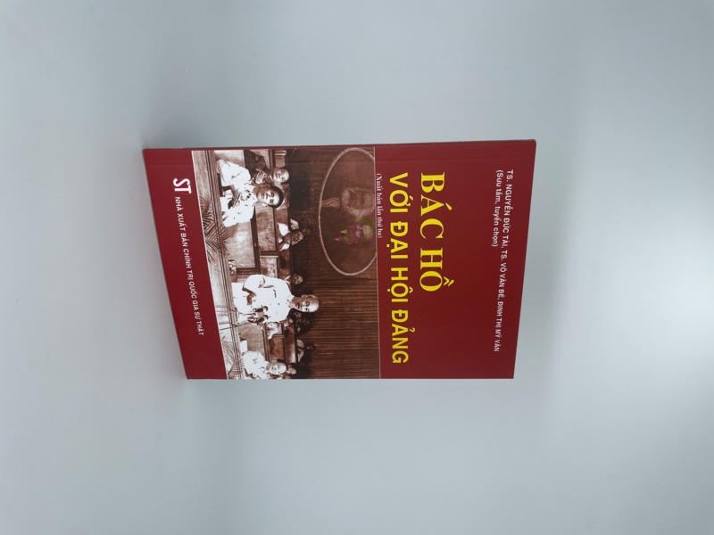 Bác Hồ với Đại hội Đảng (Xuất bản lần thứ ba)