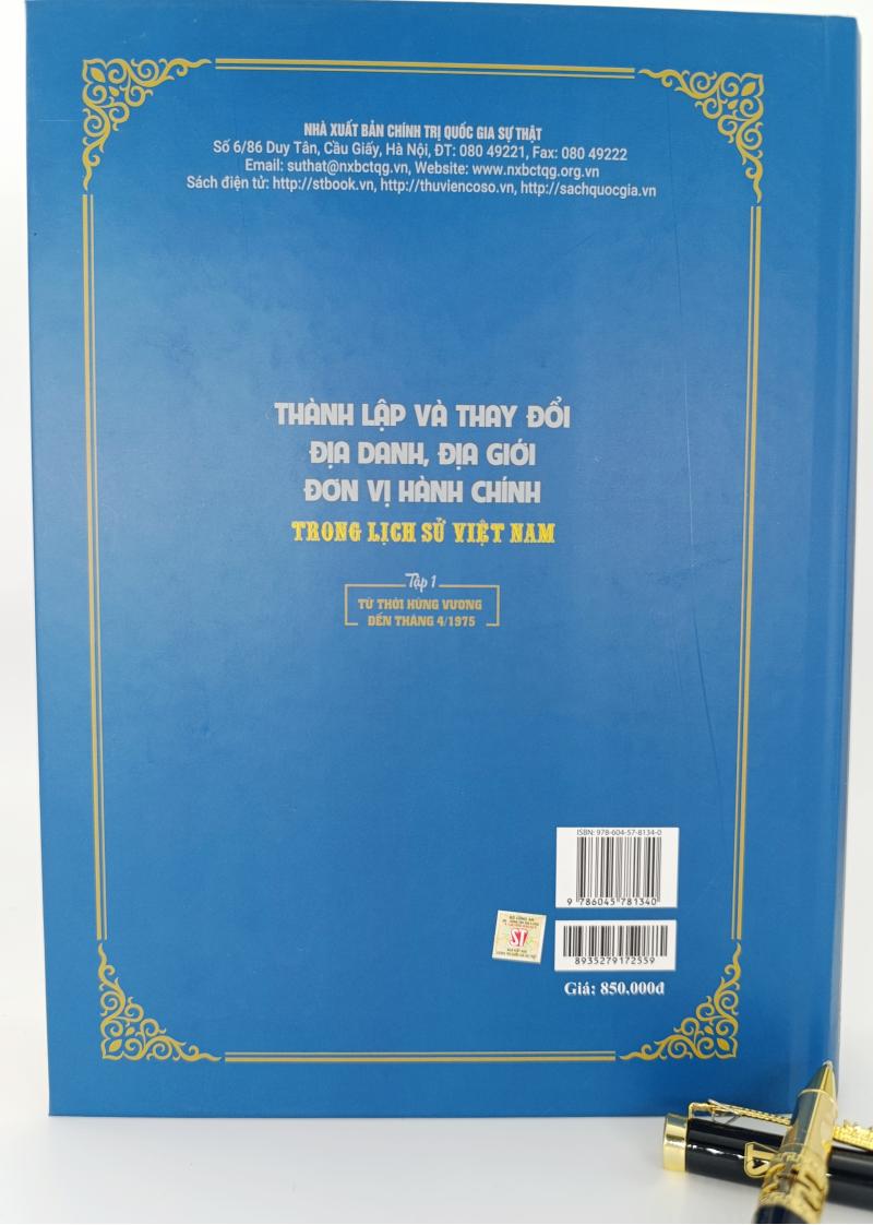 Thành lập và thay đổi địa danh, địa giới đơn vị hành chính trong lịch sử Việt Nam (Bộ 2 tập)