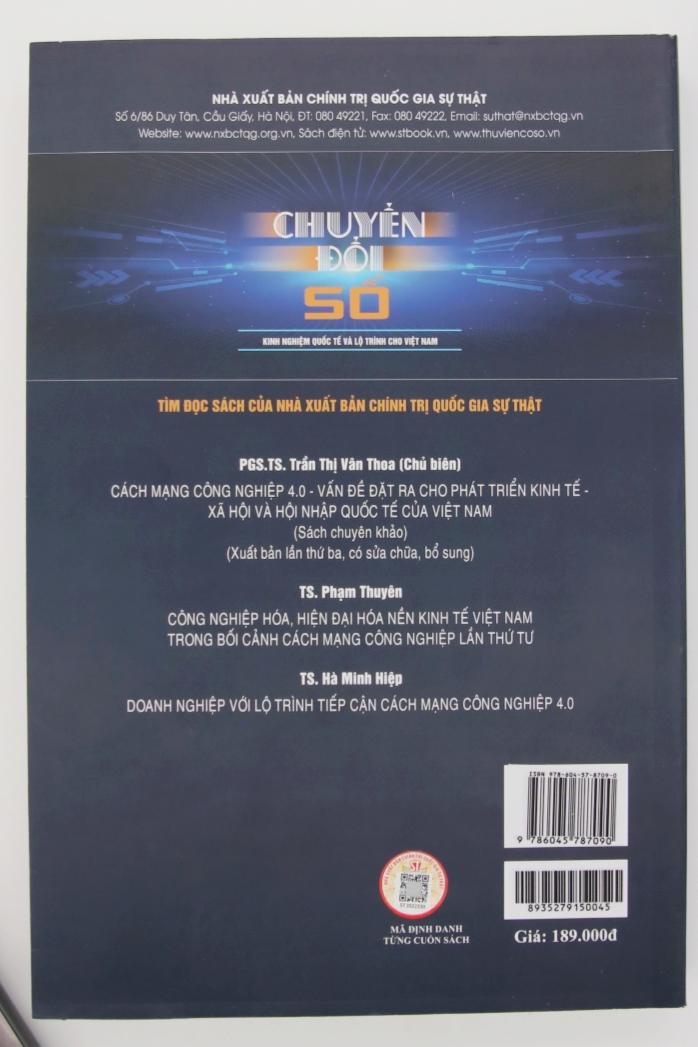 Chuyển đổi số - Kinh nghiệm quốc tế và lộ trình cho Việt Nam (Sách chuyên khảo) (Xuất bản lần thứ hai)
